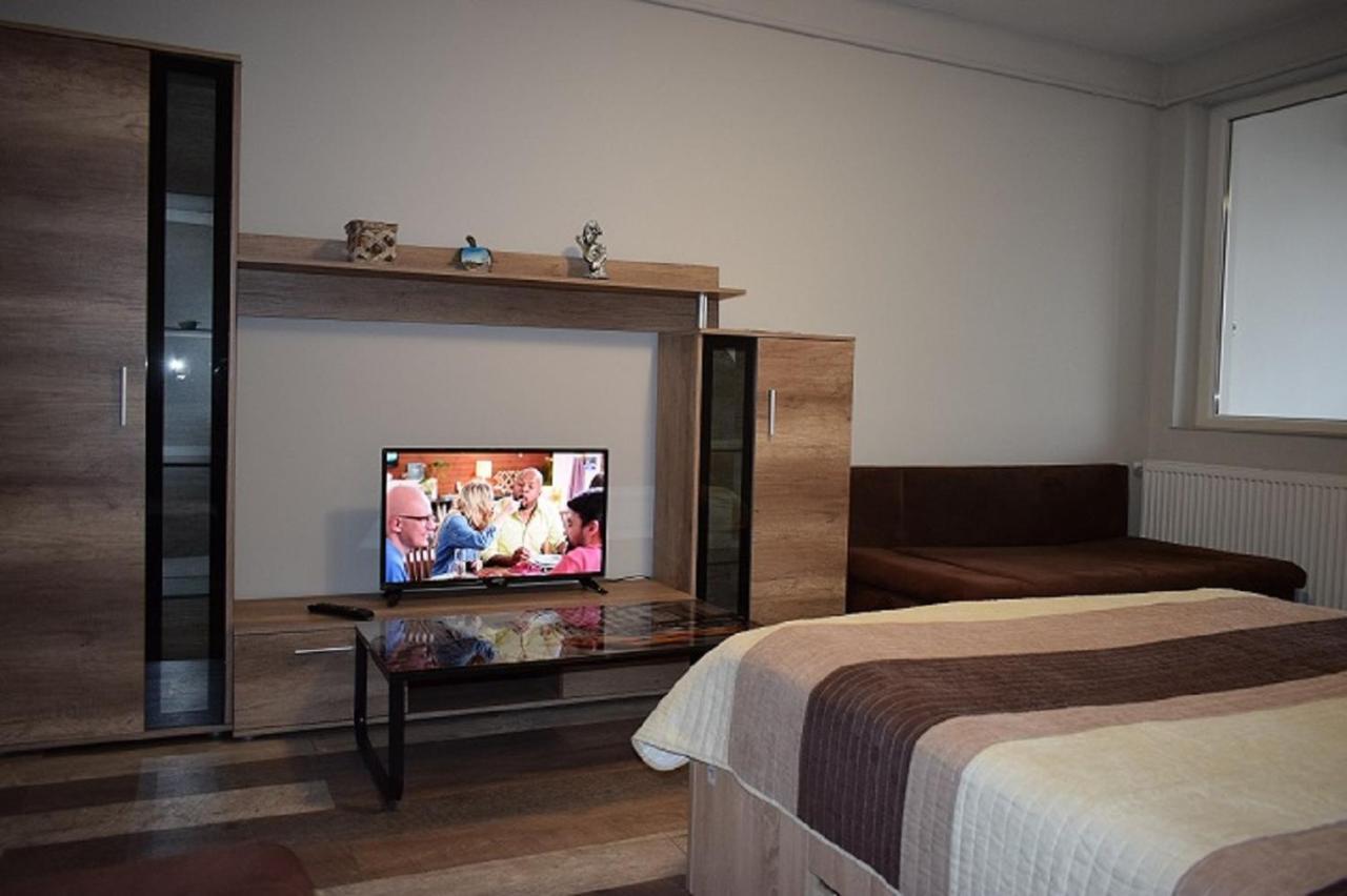 Apartament Hospital View Independentei Rhbm 바이아마레 외부 사진